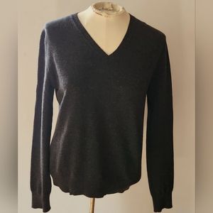 Vintage TSE Cashmere gray v-neck sweater, size XS